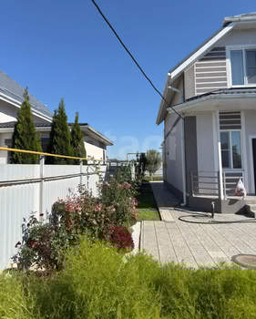 Дом 175м&sup2;, 2-этажный, участок 7 сот.  