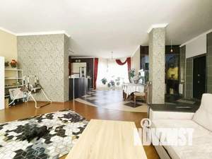 Дом 187м², 2-этажный, участок 5 сот.  