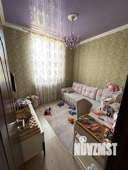 Коттедж 180м&sup2;, 2-этажный, участок 5 сот.  