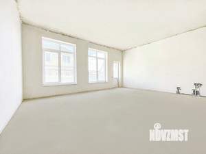 Дом 172м&sup2;, 2-этажный, участок 4 сот.  