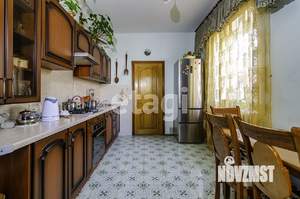 Дом 153м&sup2;, 2-этажный, участок 3 сот.  