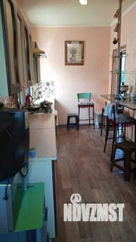 Дом 49м&sup2;, 2-этажный, участок 9 сот.  