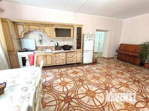 Дом 540м², 3-этажный, участок 8 сот.  