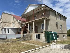 Дом 304м&sup2;, 3-этажный, участок 9 сот.  