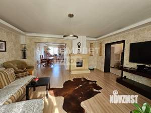 Коттедж 280м², 3-этажный, участок 12 сот.  