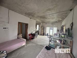 Дом 218м&sup2;, 3-этажный, участок 6 сот.  