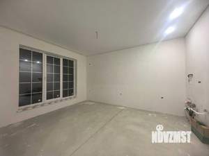 Дом 105м&sup2;, 2-этажный, участок 6 сот.  