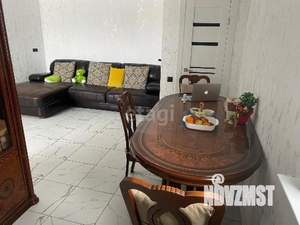 Дом 240м&sup2;, 1-этажный, участок 10 сот.  