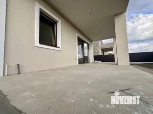 Дом 232м&sup2;, 2-этажный, участок 4 сот.  