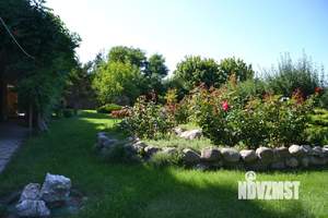 Дом 660м², 3-этажный, участок 26 сот.  