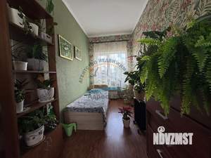 Дом 67м&sup2;, 3-этажный, участок 2 сот.  