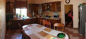 Дом 240м&sup2;, 2-этажный, участок 6 сот.  