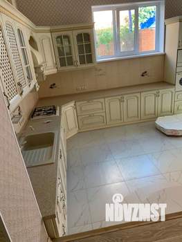 Дом 320м², 3-этажный, участок 6 сот.  