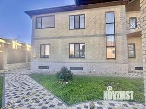 Дом 475м&sup2;, 2-этажный, участок 10 сот.  