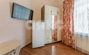 Дом 401м&sup2;, 3-этажный, участок 4 сот.  