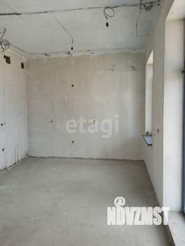 Дом 180м&sup2;, 2-этажный, участок 4 сот.  