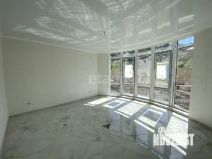 Дом 350м&sup2;, 3-этажный, участок 5 сот.  