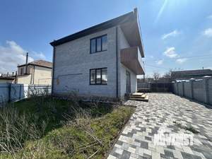 Дом 160м&sup2;, 2-этажный, участок 10 сот.  