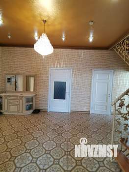 Дом 264м&sup2;, 2-этажный, участок 3 сот.  