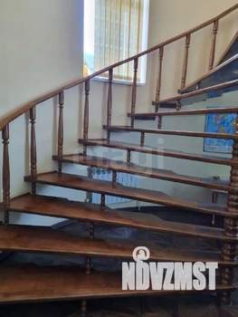 Дом 380м&sup2;, 3-этажный, участок 4 сот.  