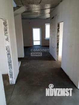 Дом 181м&sup2;, 2-этажный, участок 4 сот.  