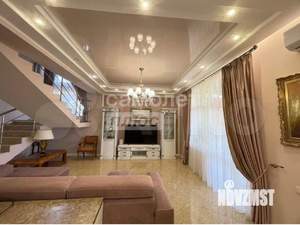 Дом 200м&sup2;, 2-этажный, участок 11 сот.  