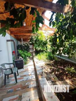 Дом 276м&sup2;, 2-этажный, участок 8 сот.  