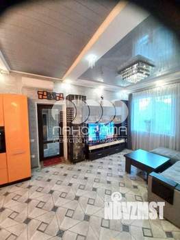 Дом 160м&sup2;, 2-этажный, участок 6 сот.  