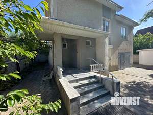 Дом 250м², 2-этажный, участок 10 сот.  