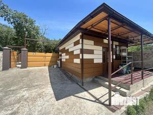 Дом 315м&sup2;, 2-этажный, участок 8 сот.  