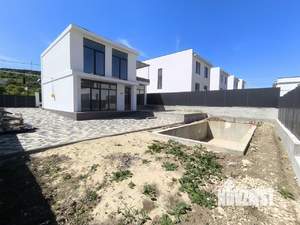 Дом 183м&sup2;, 2-этажный, участок 4 сот.  