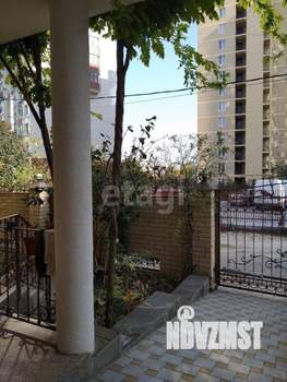 Дом 335м&sup2;, 3-этажный, участок 3 сот.  