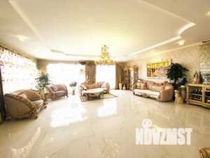 Коттедж 400м&sup2;, 5-этажный, участок 14 сот.  