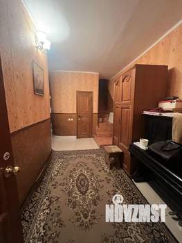 Дом 205м&sup2;, 2-этажный, участок 4 сот.  