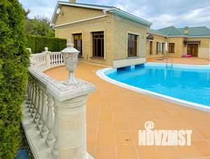 Дом 560м&sup2;, 3-этажный, участок 26 сот.  