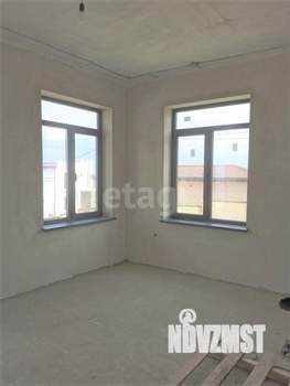 Дом 180м&sup2;, 2-этажный, участок 4 сот.  