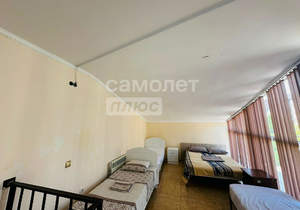 Дом 100м&sup2;, 3-этажный, участок 10 сот.  