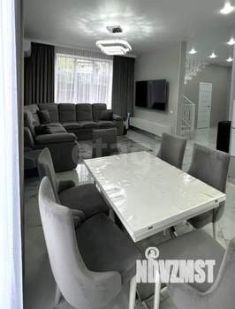 Дом 143м&sup2;, 2-этажный, участок 3 сот.  