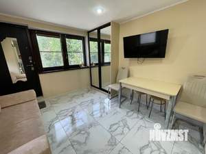 Дом 196м&sup2;, 2-этажный, участок 4 сот.  