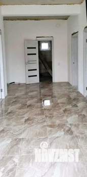 Дом 100м&sup2;, 2-этажный, участок 6 сот.  