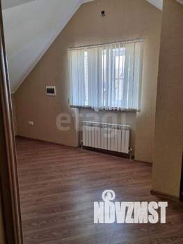 Дом 380м&sup2;, 3-этажный, участок 4 сот.  