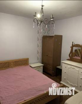 Дом 100м&sup2;, 2-этажный, участок 7 сот.  