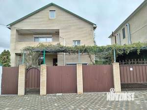 Дом 300м², 3-этажный, участок 13 сот.  