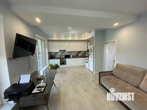 Дом 114м&sup2;, 2-этажный, участок 3 сот.  