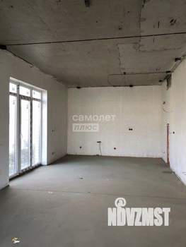 Дом 140м&sup2;, 2-этажный, участок 4 сот.  