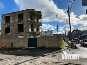 Дом 210м&sup2;, 3-этажный, участок 3 сот.  