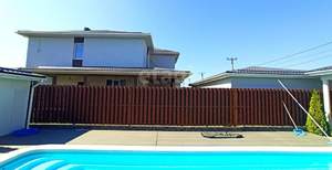 Дом 200м&sup2;, 2-этажный, участок 10 сот.  