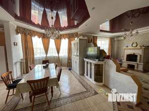 Дом 556м², 2-этажный, участок 6 сот.  