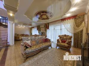 Дом 434м&sup2;, 2-этажный, участок 11 сот.  