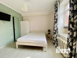 Дом 257м&sup2;, 2-этажный, участок 4 сот.  